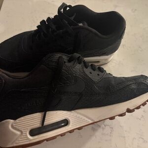 Air Max 90 Premium